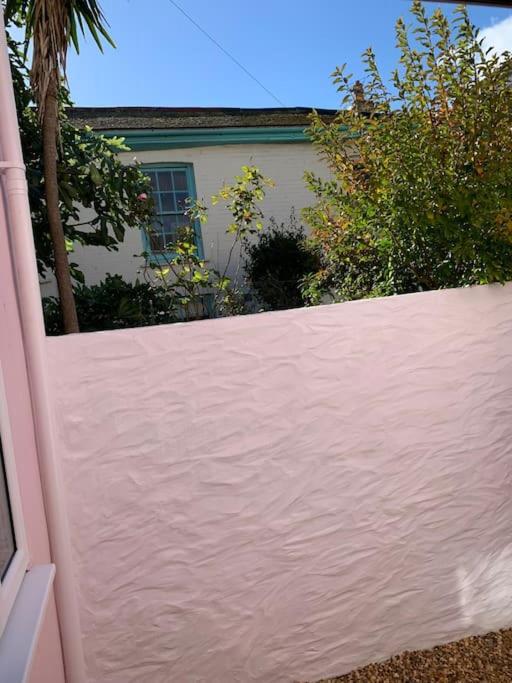 Luxurious Cottage In The Heart Of Falmouth Exterior foto